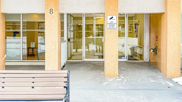 8 WOODMAN DR S #808, Hamilton, ON L8K 4C9