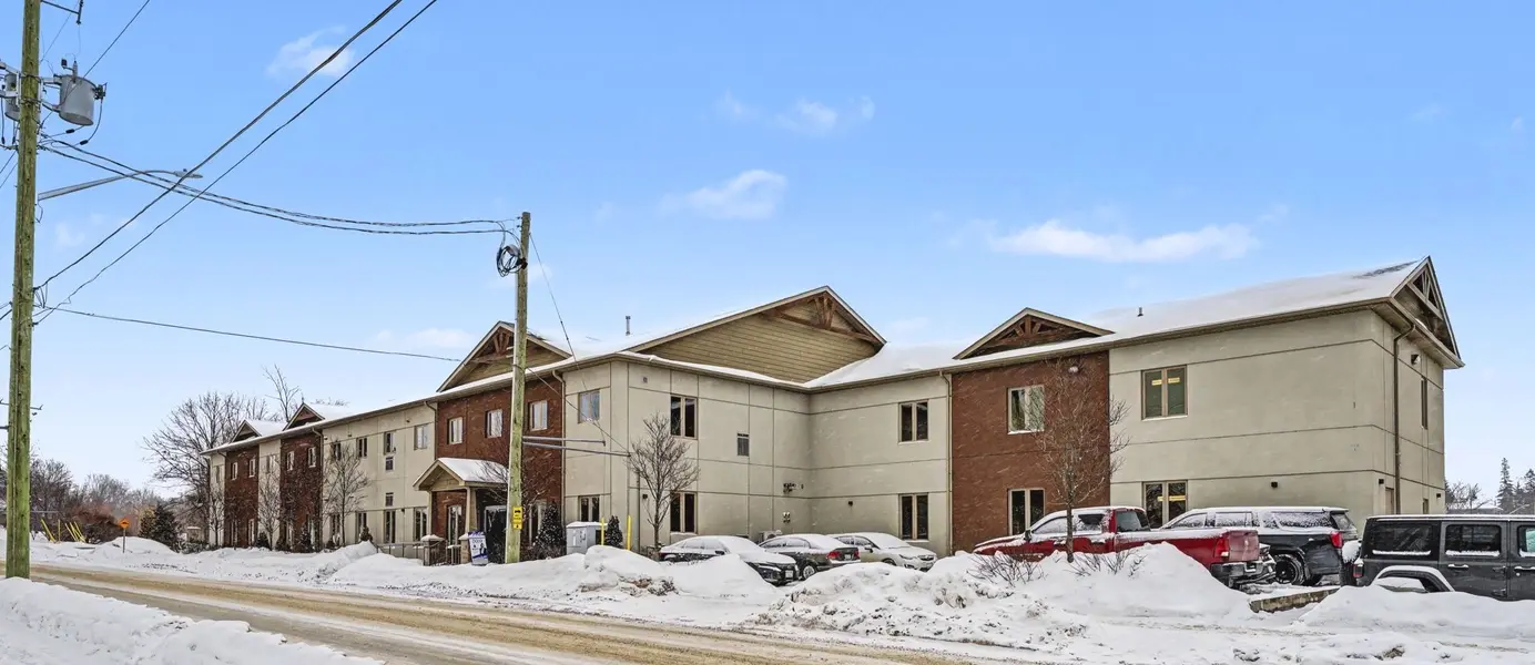 25 King ST #204, Kawartha Lakes, ON K9V 1C4