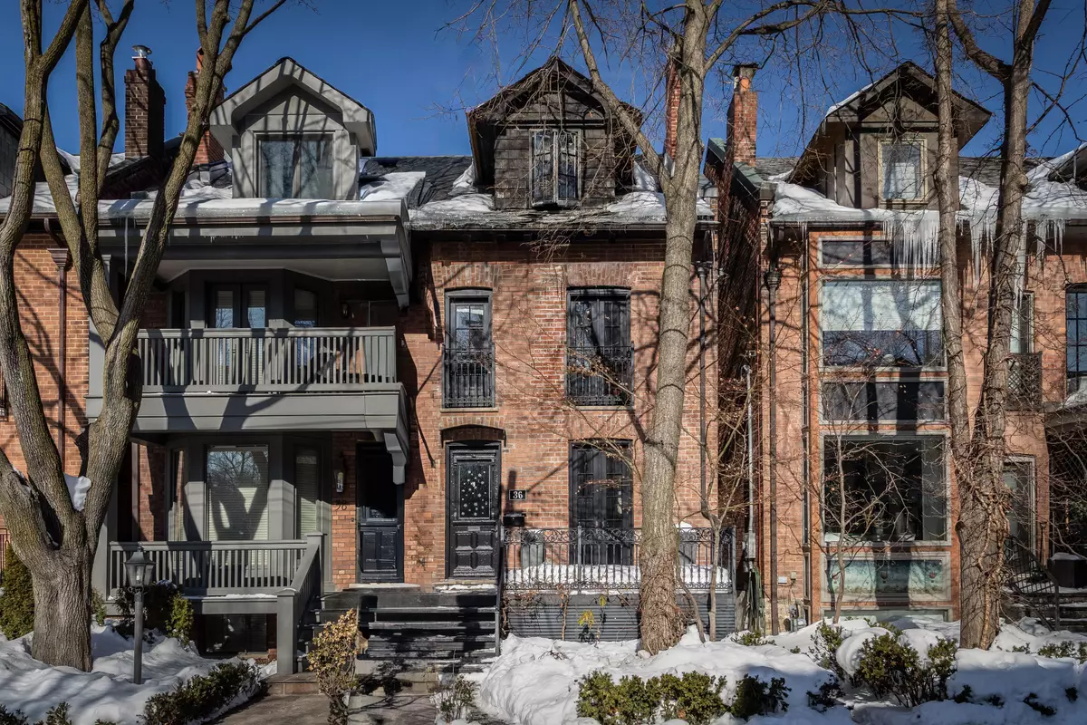 Toronto C09, ON M5R 1T5,36 Gibson AVE