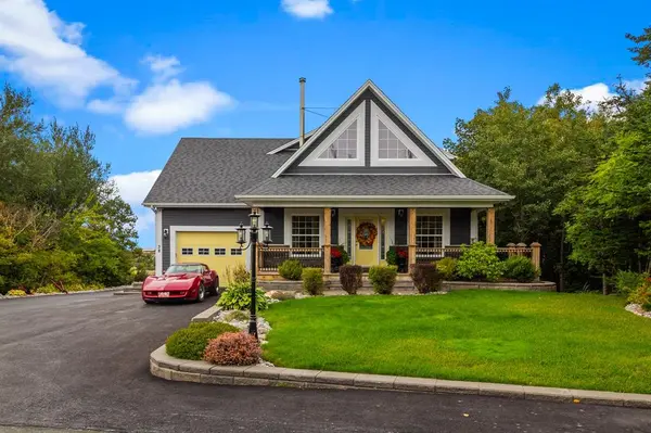 38 Hands Road, Conception Bay South, NL A1X 5A2