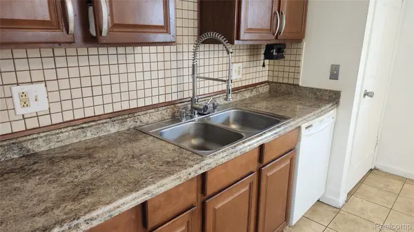 1591 Garfield AVE, Lincoln Park, MI 48146