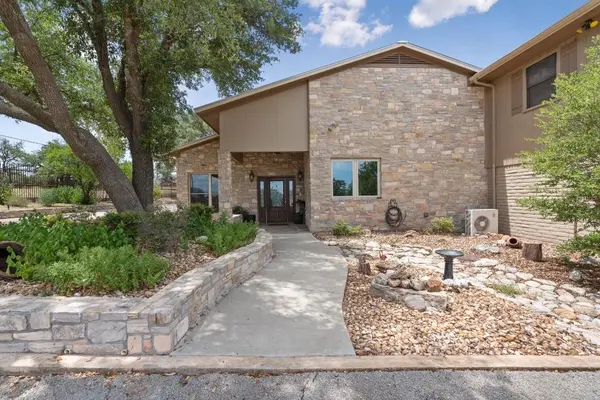 820 Mason, Brady, TX 76825