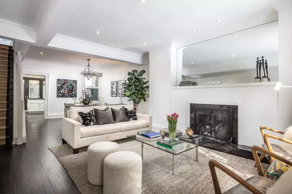 Toronto C09, ON M5R 1T5,36 Gibson AVE