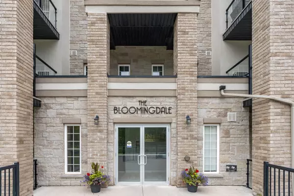 Barrie, ON L4N 2L3,40 Ferndale DR S #210