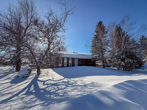 619 Reynolds ST, Iroquois Falls, ON P0K 1E0