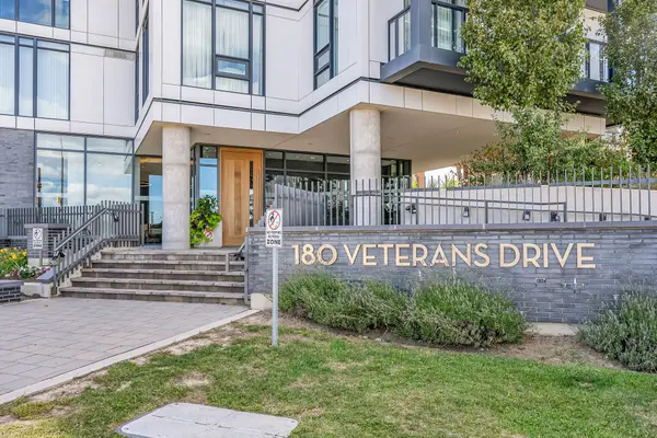 180 Veterans DR #207, Brampton, ON L7A 5G7