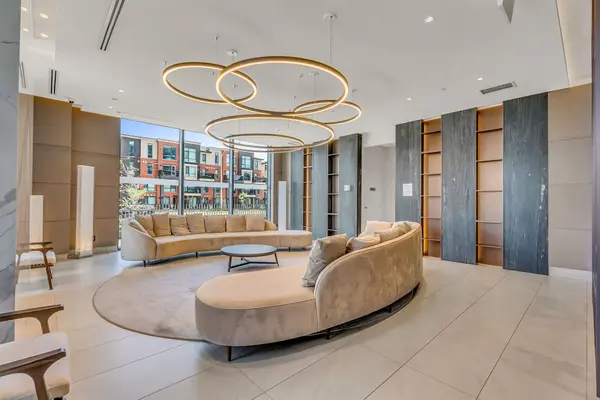 180 Veterans DR #207, Brampton, ON L7A 5G7