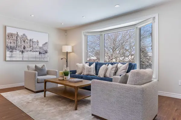 720 Mullin WAY, Burlington, ON L7L 4J7