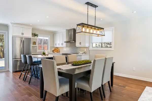 720 Mullin WAY, Burlington, ON L7L 4J7