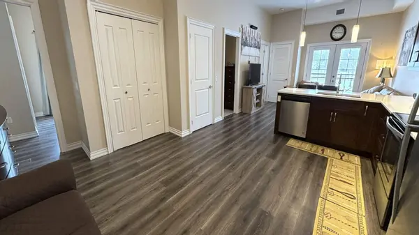 25 King ST #204, Kawartha Lakes, ON K9V 1C4