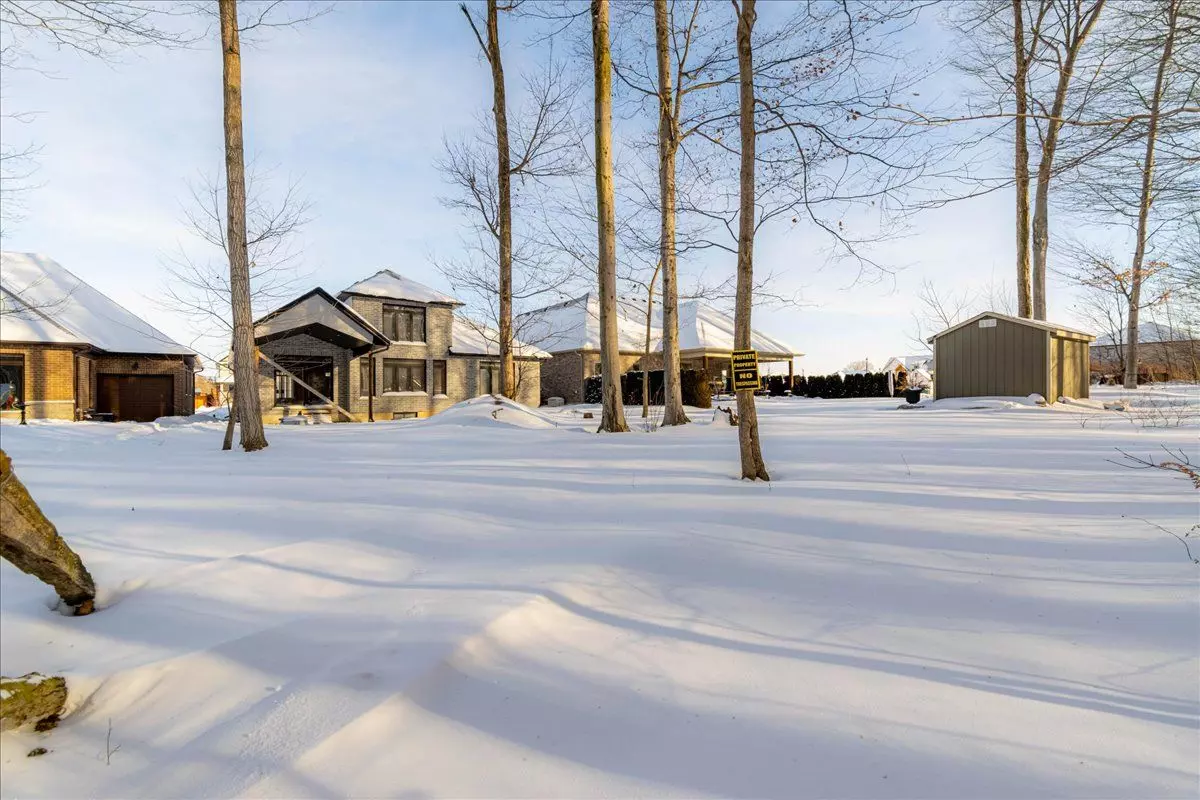 Norwich, ON N0J 1P0,49 Sunview DR