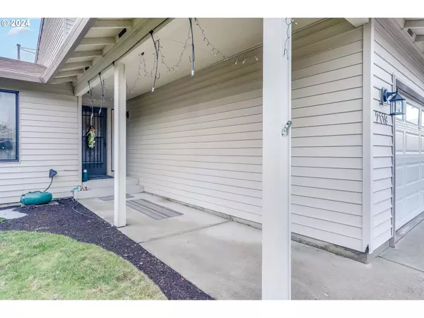 Portland, OR 97230,2119 NE 158TH AVE