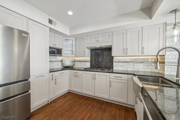 47 Gatehouse Rd, Bedminster Twp., NJ 07921