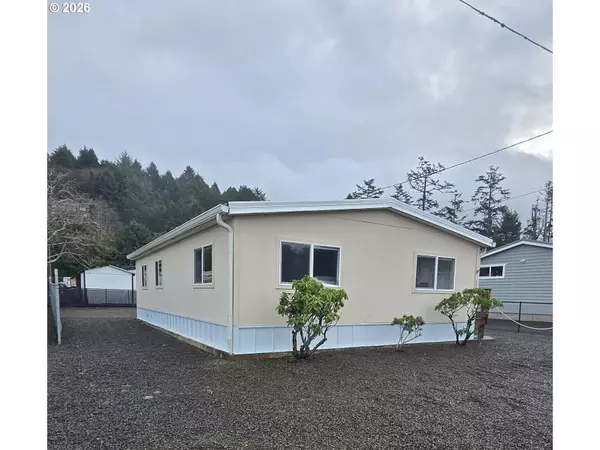Rockaway Beach, OR 97136,624 S Dolphin ST S