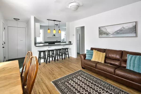 Collingwood, ON L9Y 2S6,497 Maple ST