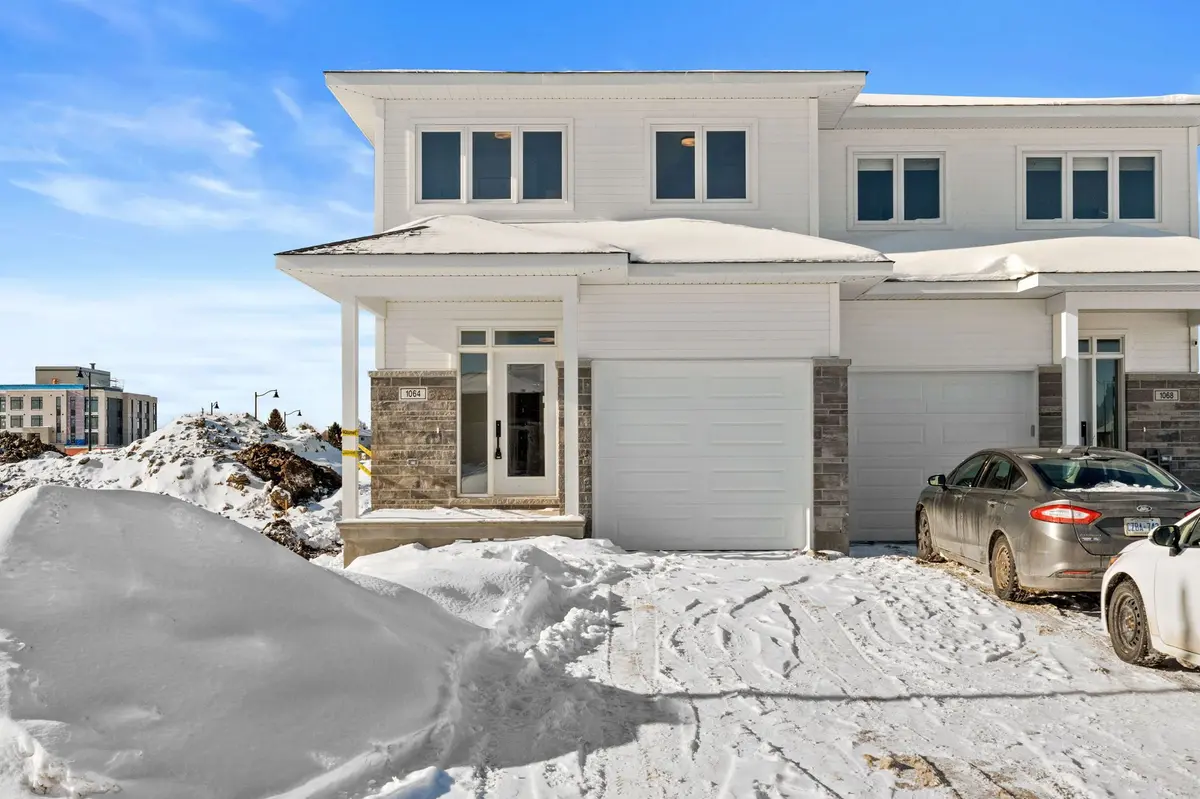 1064 Moore ST, Brockville, ON K6V 0H2