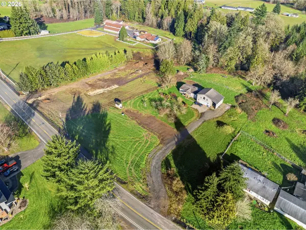 334 Sandy Bend RD, Castle Rock, WA 98611