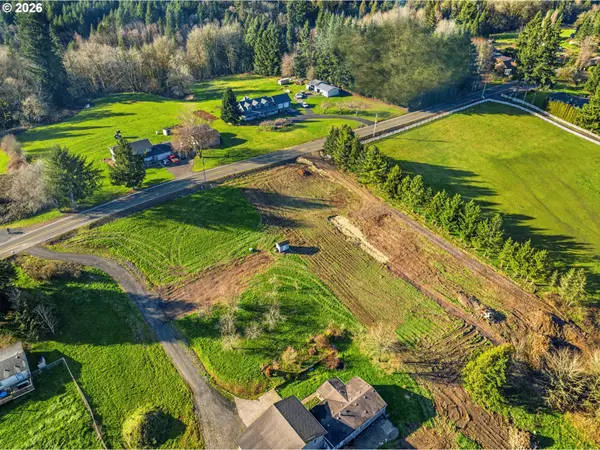 334 Sandy Bend RD, Castle Rock, WA 98611