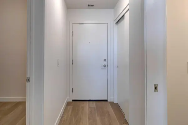 8500 19 AVE SE #1210, Calgary, AB T2A 7W8