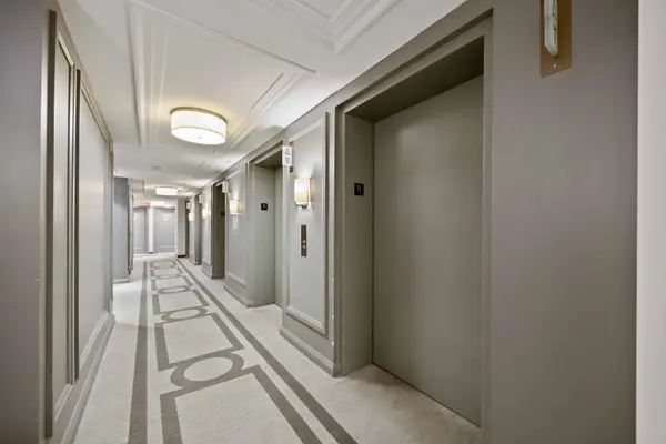 155 Yorkville AVE #1106, Toronto C02, ON M5R 1C4