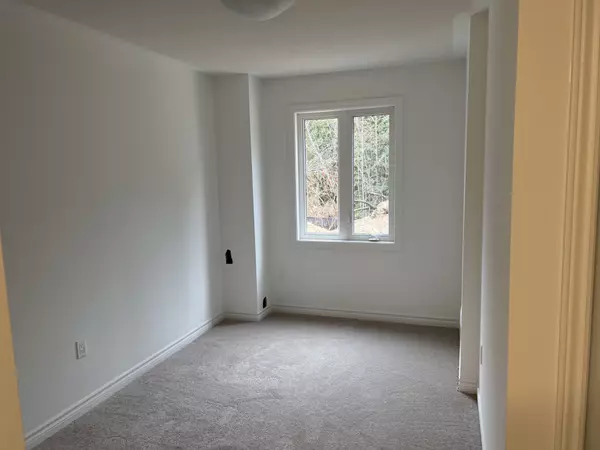 Essa, ON L0M 1B5,34 Milson CRES #Top