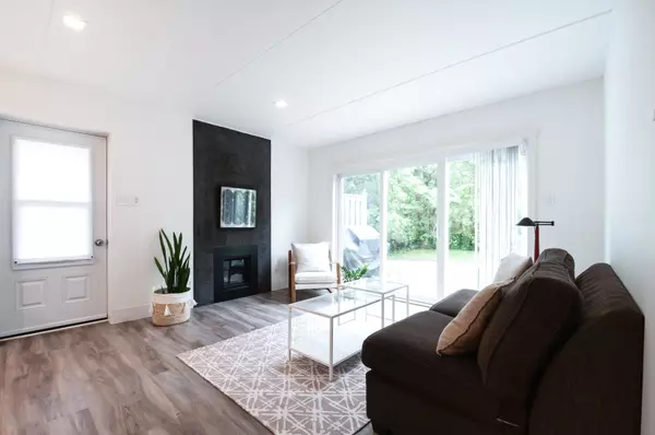 Collingwood, ON L9Y 5B4,19 DAWSON DR #50