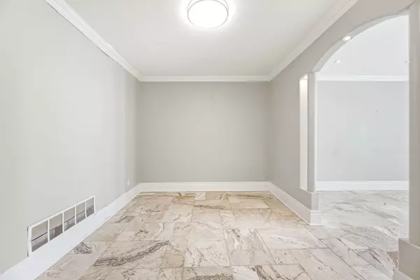 Brampton, ON L6S 3G9,49 Jade CRES