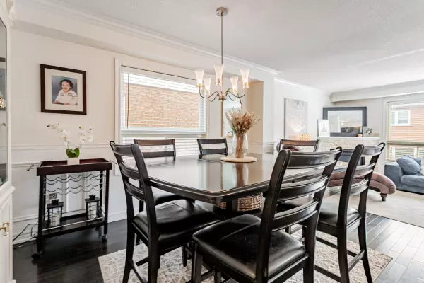 Brampton, ON L7A 2A8,11 Four Seasons CIR