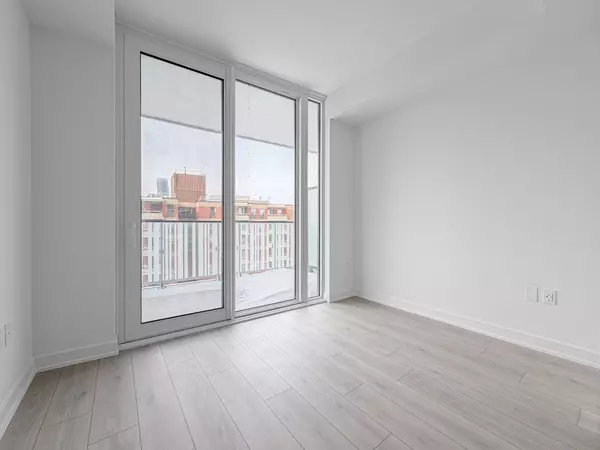 Mississauga, ON L5A 4C6,1 Fairview RD E #807