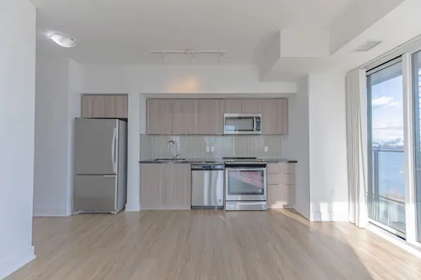 Toronto W06, ON M8V 0J1,30 Shore Breeze DR #1818