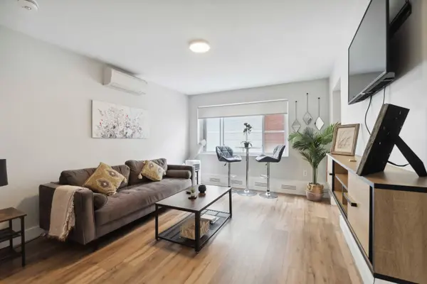 184 Murray ST, Lower Town - Sandy Hill, ON K1N 5M8