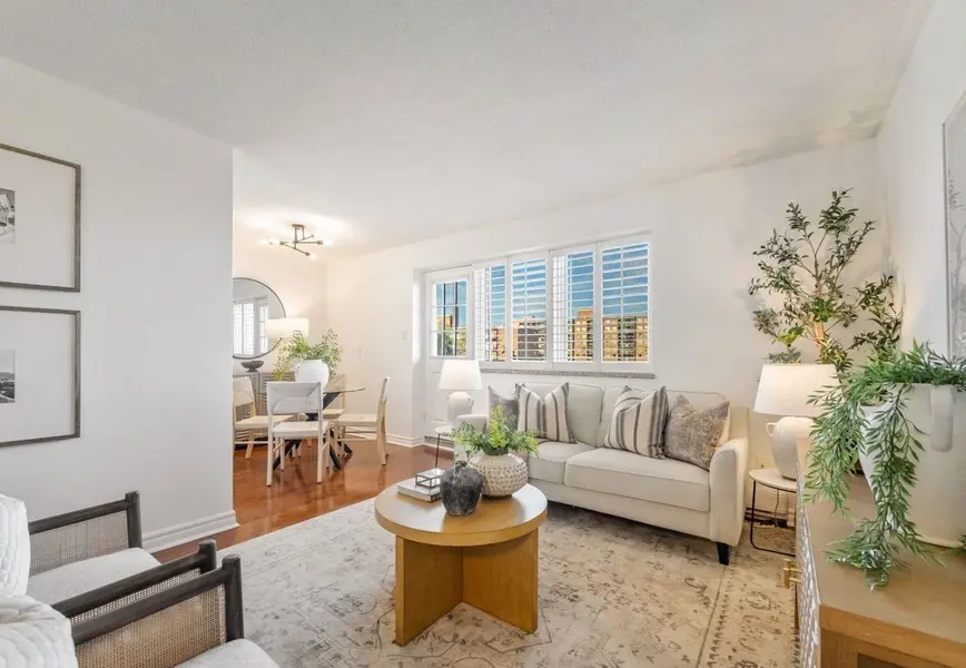 1660 Bloor ST #612, Mississauga, ON L4X 1R9