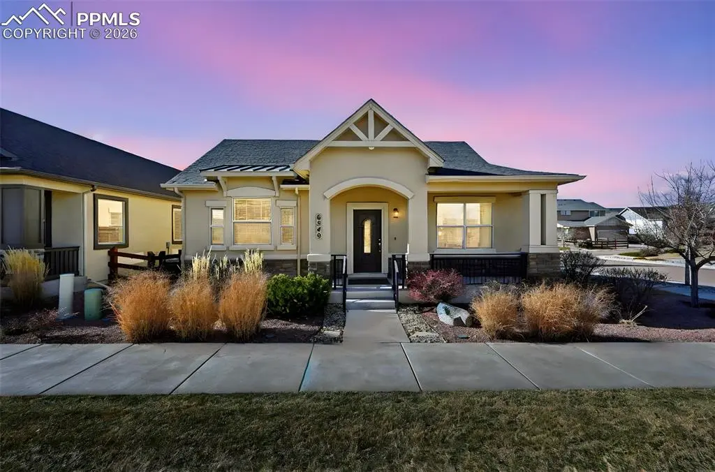 6549 Shadow Hill LN, Colorado Springs, CO 80923