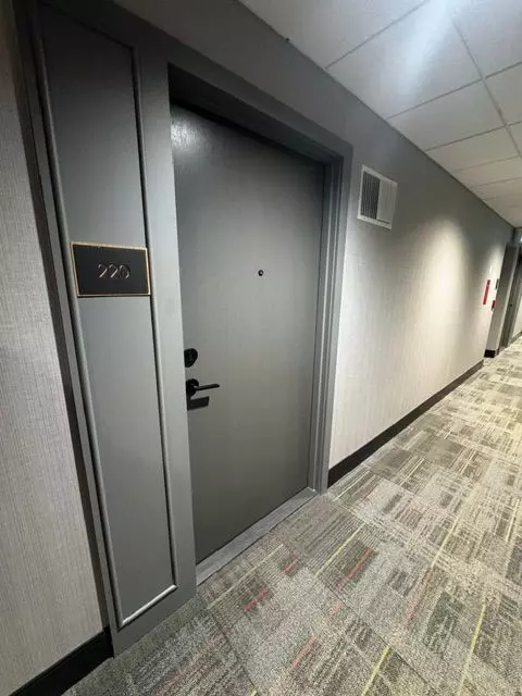 Brampton, ON L7A 5M5,20 All Nations DR #220