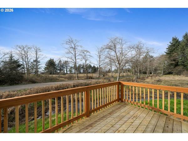 4600 SPRUCE ST, Bay City, OR 97107