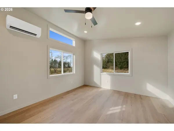 4610 SPRUCE ST, Bay City, OR 97107