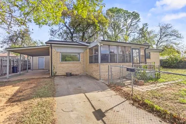 107 S Sheppard Drive, Euless, TX 76040