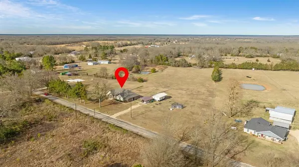 Blossom, TX 75416,305 County Road 45800