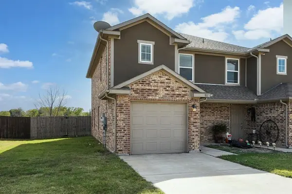 517 Harris Street #517, Gunter, TX 75058