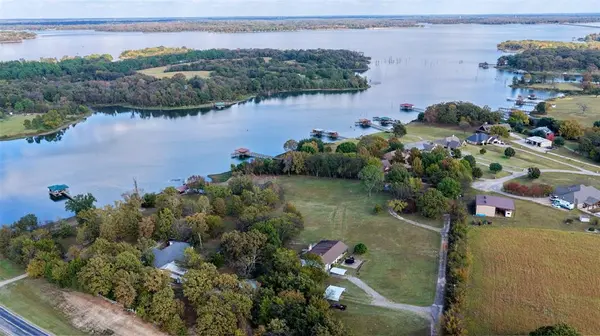 2482 Fm 2946, Emory, TX 75440