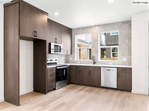 Portland, OR 97206,6729 SE Gladstone ST