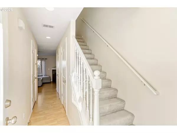 Portland, OR 97206,7242 SE HENDERSON ST #3