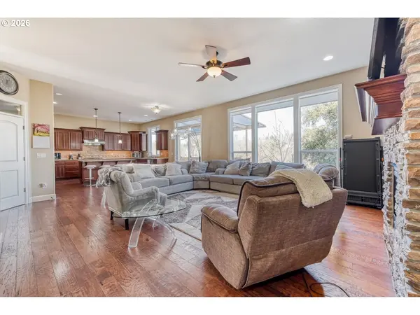 15411 NW DOMINION DR, Portland, OR 97229