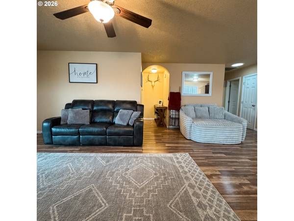 2935 WALNUT ST, Baker City, OR 97814