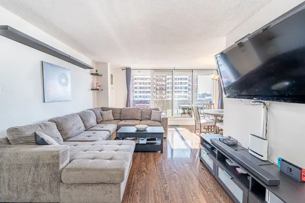 100 Prudential DR #901, Toronto E04, ON M1P 4V4