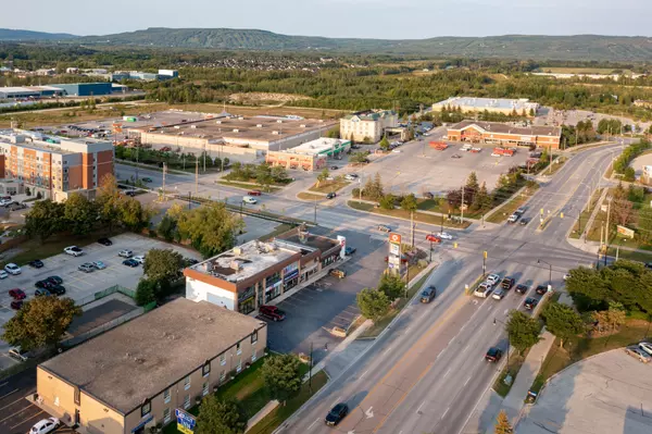 Collingwood, ON L9Y 1C1,550 FIRST ST #101