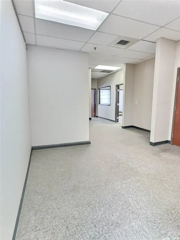 2805 6th AVENUE #202/203, Prince Albert, SK S6V 6Z6