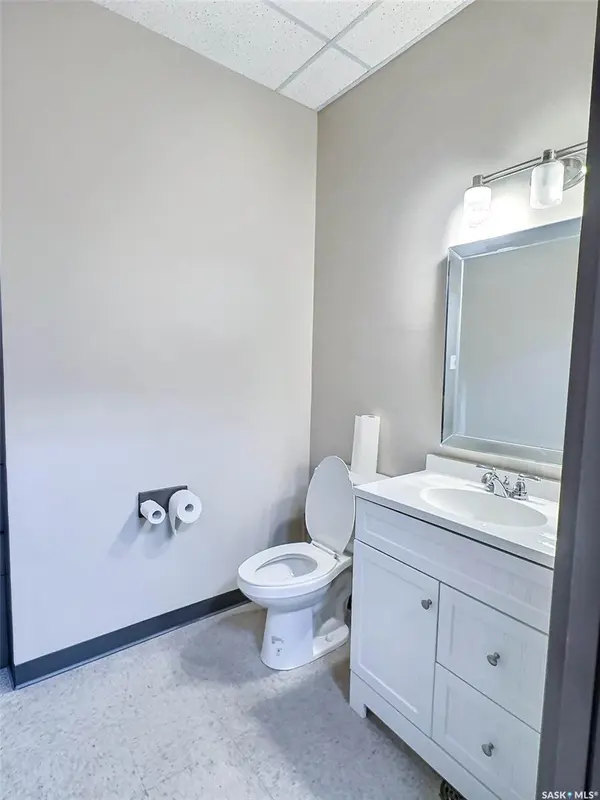 2805 6th AVENUE #202/203, Prince Albert, SK S6V 6Z6