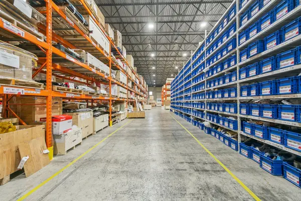 2400 Winston Park DR #3, Oakville, ON L6H 0G7