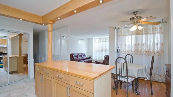 345 Driftwood AVE #207, Toronto W05, ON M3N 2P4